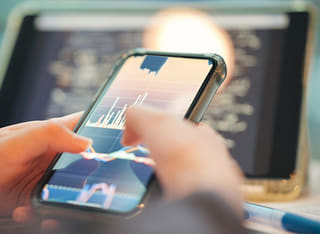 An investor reviewing the clear-cut withdrawal and funds transfer procedure